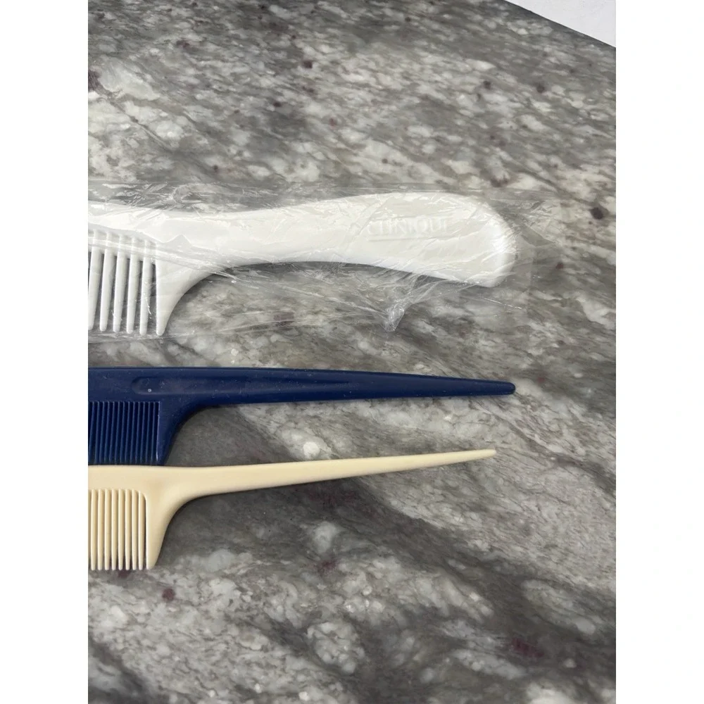Vintage Hair Combs LOT OF 3 Detangler Combs Various Styles 5"-8" Clinique - Picture 5 of 5